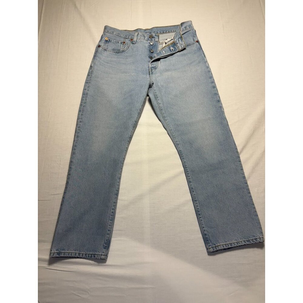 Levi's 501 Jeans Womens Size 30x26 Light Wash Denim Straight Leg Button Fly